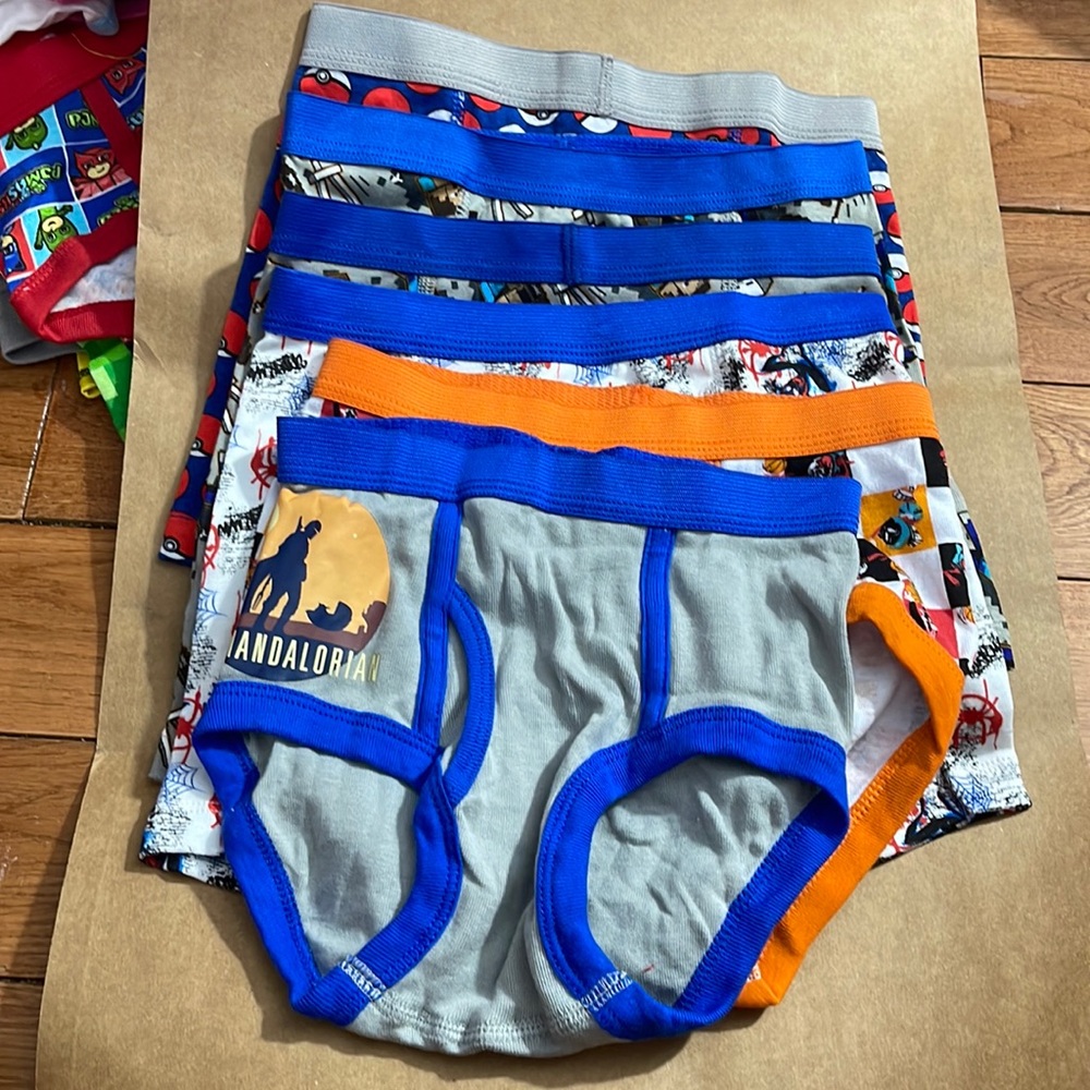 6 pair s 6 underwear 4 boxer brief 2 brief Minecraft space jam Pokémon Star Wars